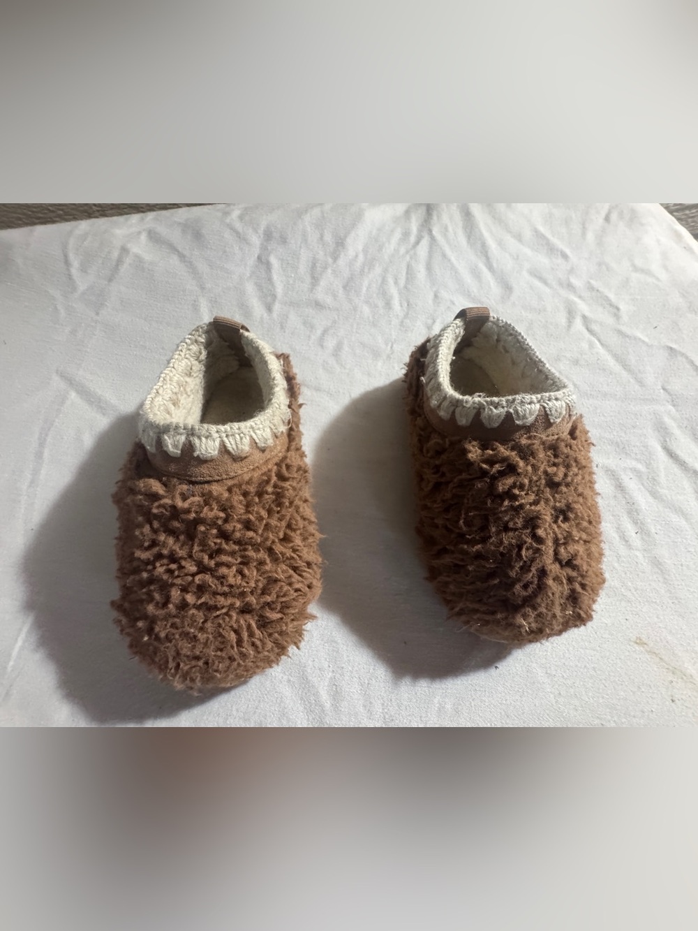 Gap Baby Cozy Brown Fuzzy Slippers size 8